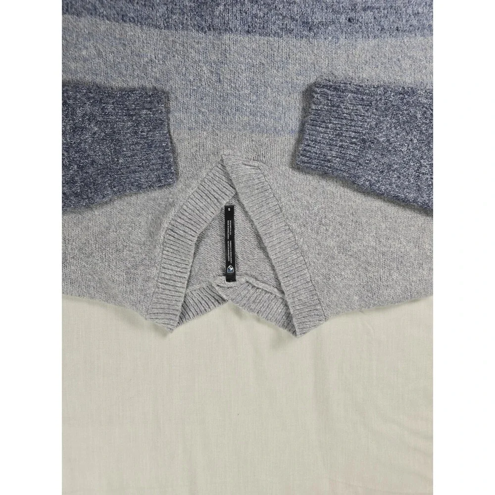 Kuhl Sweater Mens Small Blue Gradient Stripe Knit V Neck Pullover Winter